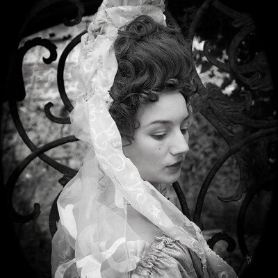 Showcasing the elegance and sophistication of the Restoration period, Marie brings the grandeur of the Baroque era to life in this exquisite portrait. With expert hair styling and make-up by Anett Alexandra Bulano #BaroqueBeauty #RestorationEra #HistoricalHairstyle 💫👑🎨 Portrait of the model Marie, who displays the elegance of the Restoration period with her baroque-inspired hairstyle and make-up. She embodies the opulence and refinement of the period.