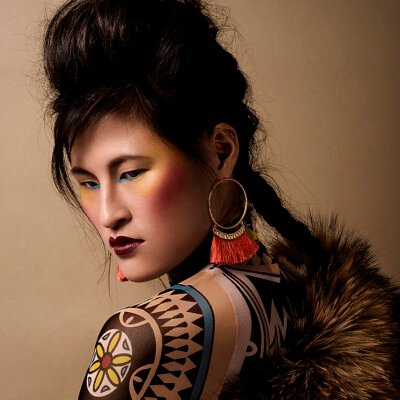 Embrace the allure of exotic elegance with model Bui in this high-fashion makeup portrait by Vlada Migas. Makeup and hairstyling by Anett Alexandra Bulano. 💋💫 #ExoticBeauty #HighFashionMakeup #VibrantHues High-fashion makeup portrait of model Bui in vibrant turquoise, red, and tan hues, captured by Vlada Migas.